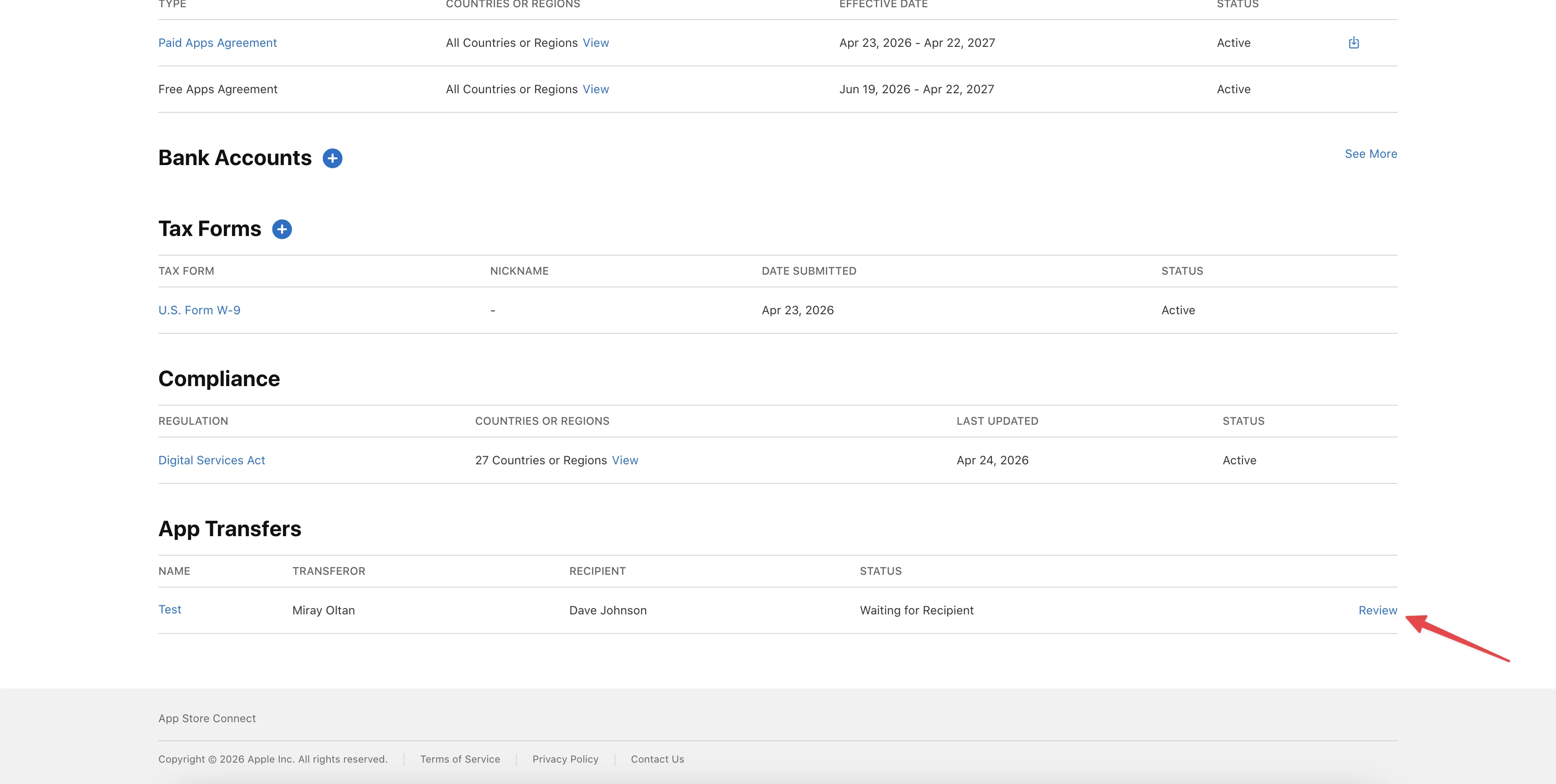 Business section in the recipient's App Store Connect — App Transfers block with pending request