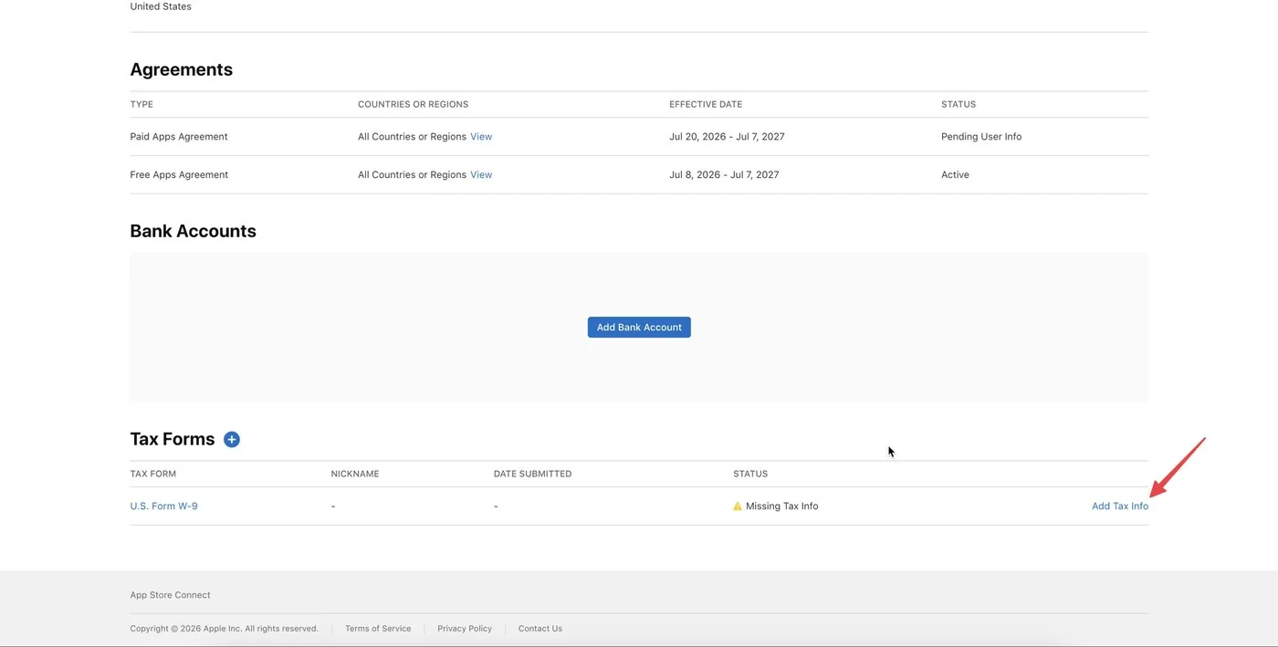 App Store Connect — статус Pending User Info и кнопка Add Tax Info