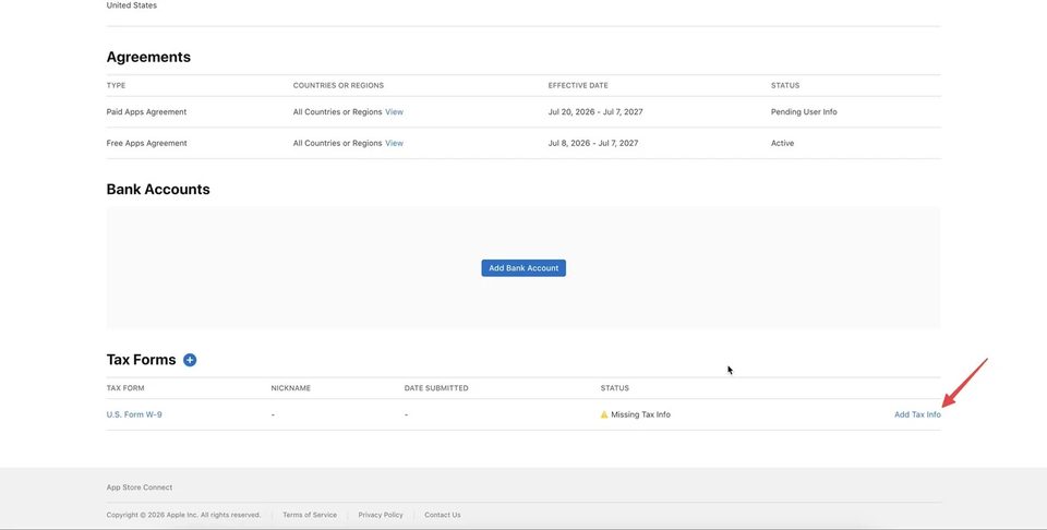 App Store Connect — статус Pending User Info и кнопка Add Tax Info